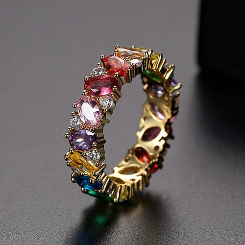 Vintage ring met kleurrijke zirconia